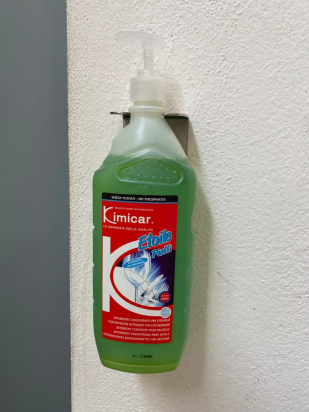 Detergente estremamente concentrato per il lavaggio manuale di stoviglie